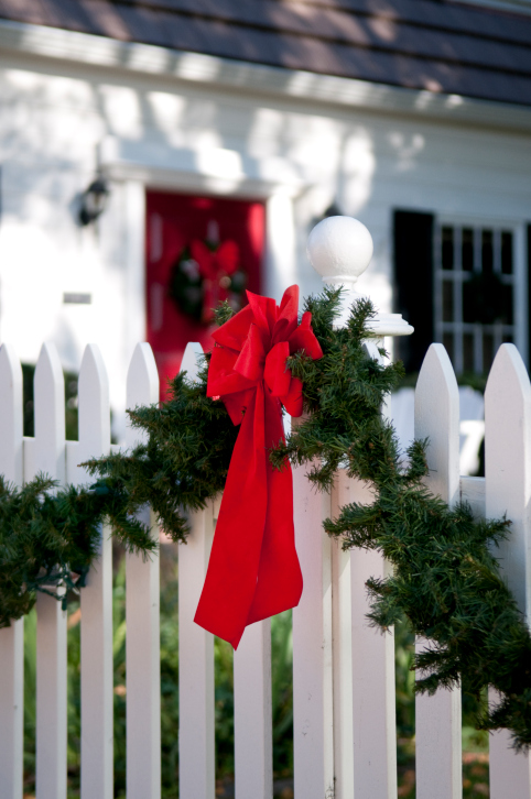 Holiday Decoration Ideas Archives - Hercules Fence