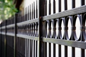 ornamental-aluminum-fence